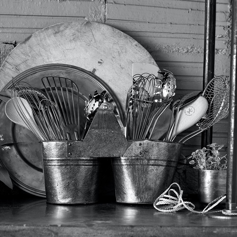 Williams Sonoma Open Kitchen Fish Spatula Williams Sonoma Australia